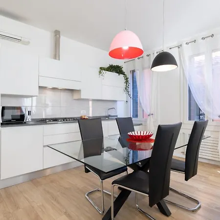 Rialto Bridge Luxury Apartment-3